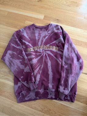 Gryffindor Tie-Dye Crewneck Sweatshirt - Burgundy - Size L